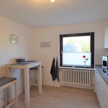 Apartment T _ T 3 *